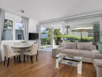 Недвижимость Трехкомнатная квартира Центр: 11