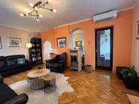 Недвижимость Четырехкомнатная квартира Центр: 3