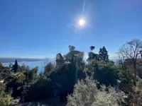 Недвижимость Трёхкомнатная квартира, центр: 6