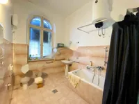 Недвижимость Трёхкомнатная квартира, центр: 9