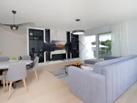 Недвижимость Трехкомнатный Квартира Центр: 3