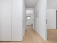 Недвижимость Трёхкомнатная квартира, Центр: 6