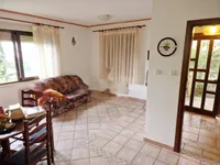 Недвижимость Двухкомнатная квартира в центре: 4