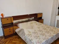 Недвижимость Двухкомнатная квартира в центре: 6