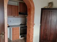 Недвижимость Двухкомнатная квартира в центре: 8