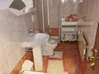 Недвижимость Двухкомнатная квартира в центре: 11