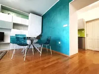 Недвижимость Двухкомнатная квартира, Центр: 4