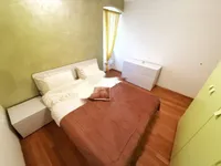 Недвижимость Двухкомнатная квартира, Центр: 9