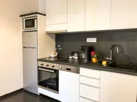 Недвижимость Трехкомнатная квартира в центре: 3