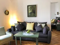 Недвижимость Трехкомнатная квартира в центре: 7