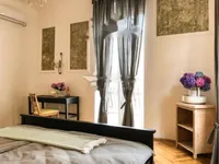 Недвижимость Трехкомнатная квартира в центре: 9