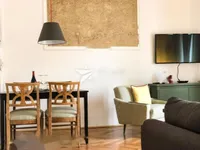 Недвижимость Трехкомнатная квартира в центре: 15