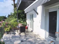 Недвижимость Двухкомнатная квартира, Центр: 1