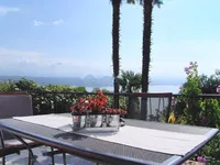 Недвижимость Двухкомнатная квартира, Центр: 2