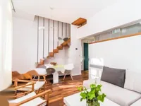 Недвижимость Двухкомнатная квартира в центре: 2