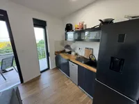 Недвижимость Двухкомнатная квартира 56 м²: 3