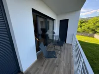 Недвижимость Двухкомнатная квартира 56 м²: 8