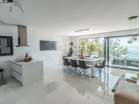 Недвижимость Семейный дом 210 м², Центр: 1