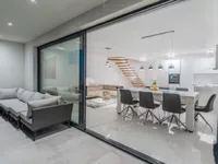 Недвижимость Семейный дом 210 м², Центр: 4