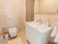 Недвижимость Семейный дом 210 м², Центр: 13