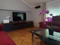 Недвижимость Четырёхкомнатная квартира, Центр, Опатия: 3