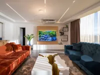 Недвижимость Четырехкомнатная квартира в Центре: 5