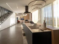 Недвижимость Четырехкомнатная квартира, Центр, Опатия: 1