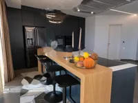 Недвижимость Четырехкомнатная квартира, Центр, Опатия: 8