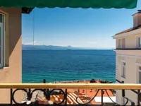 Недвижимость Двухкомнатная квартира, центр: 2