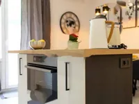 Недвижимость Двухкомнатная квартира, центр: 11