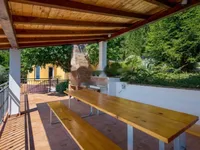 Недвижимость Семейный дом 270 м², Запад: 9