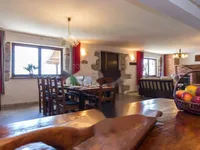 Недвижимость Семейный дом 480 м², Запад: 14