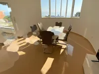 Недвижимость Трёхкомнатная квартира в центре: 4