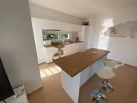 Недвижимость Трёхкомнатная квартира в центре: 10