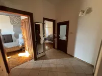 Недвижимость Трехкомнатная квартира Центр: 12