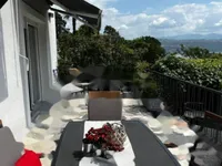 Недвижимость Двухкомнатная квартира в центре: 11