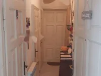 Недвижимость Трехкомнатная квартира в центре: 13