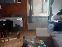 Недвижимость Трехкомнатная квартира в центре: 19