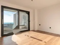 Недвижимость Четырехкомнатная квартира Центр: 6