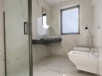 Недвижимость Четырехкомнатная квартира Центр: 9