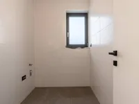 Недвижимость Четырехкомнатная квартира Центр: 16