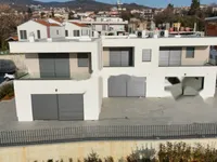 Недвижимость Четырехкомнатная квартира Центр: 19