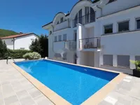 Недвижимость Трёхкомнатная квартира Центр: 1