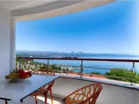 Недвижимость Трёхкомнатная квартира Центр: 2