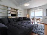 Недвижимость Трёхкомнатная квартира Центр: 3