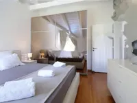 Недвижимость Трёхкомнатная квартира Центр: 7