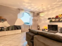 Недвижимость Трёхкомнатная квартира в центре: 5