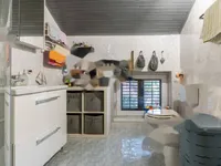 Недвижимость Трёхкомнатная квартира в центре: 11