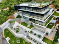 Недвижимость Четырехкомнатная квартира 238 м², Центр, Опатия: 21