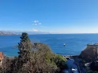 Недвижимость Трёхкомнатная квартира, центр: 2